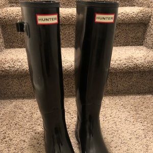 Glossy Hunter Boots
